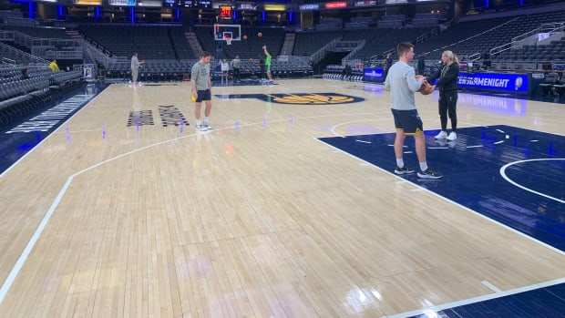 Indiana Pacers T.J. McConnell Minnesota Timberwolves